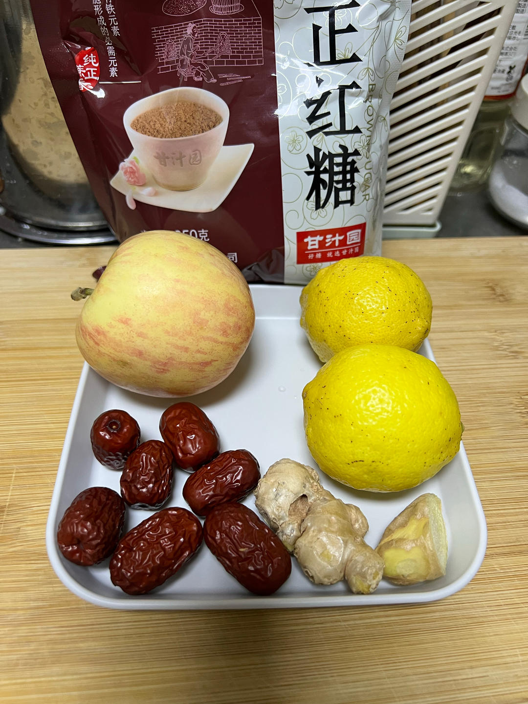 超简单的DIY果茶：苹果热橙柠檬茶