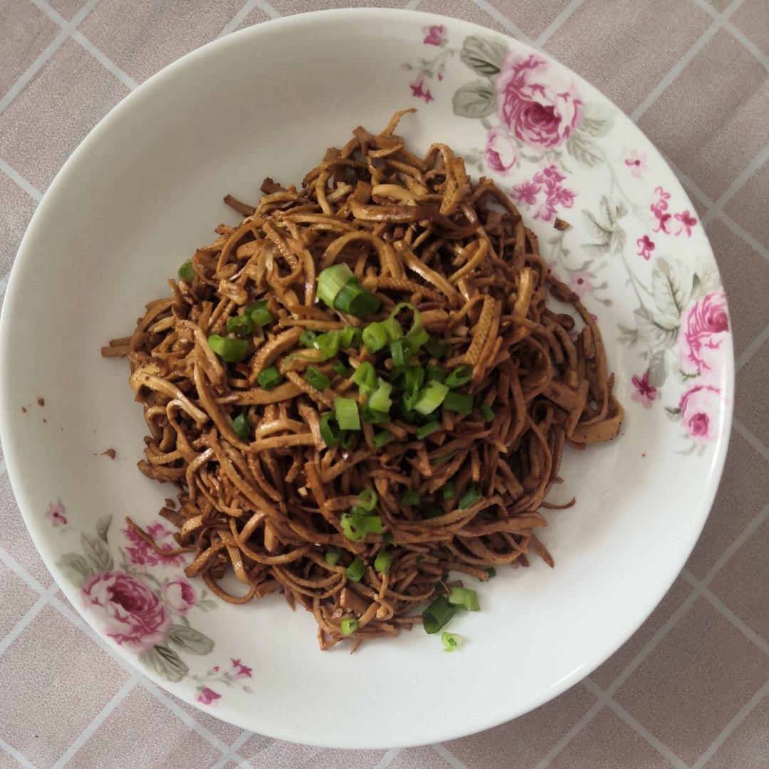 家常炒豆腐干丝
