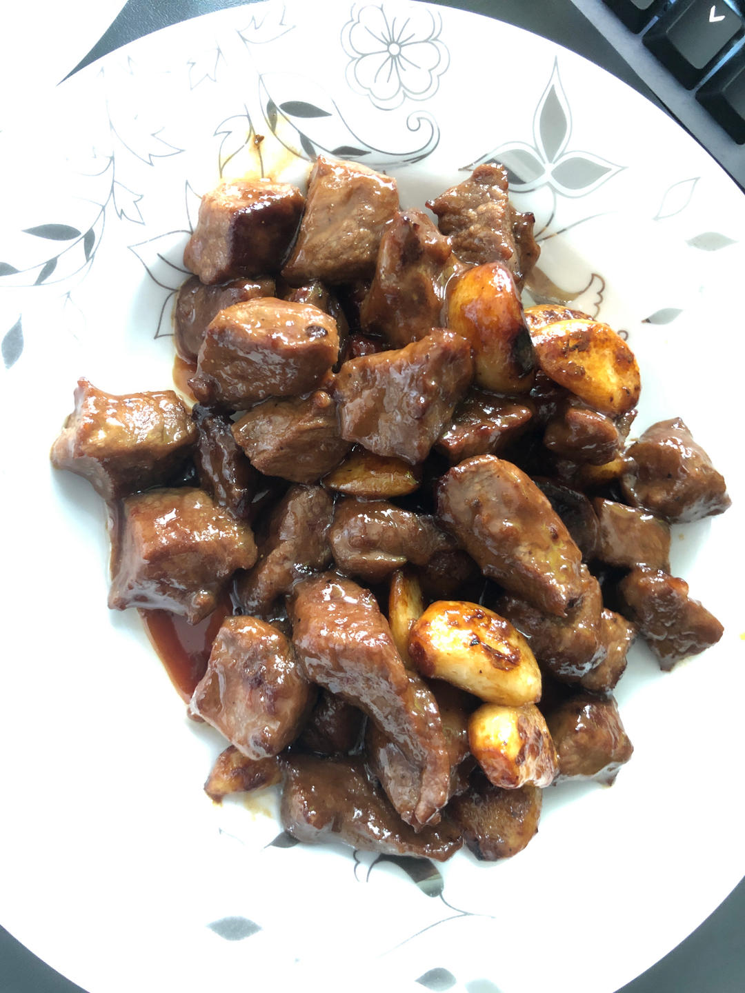 好吃到舔盘的蒜香黑椒牛肉粒