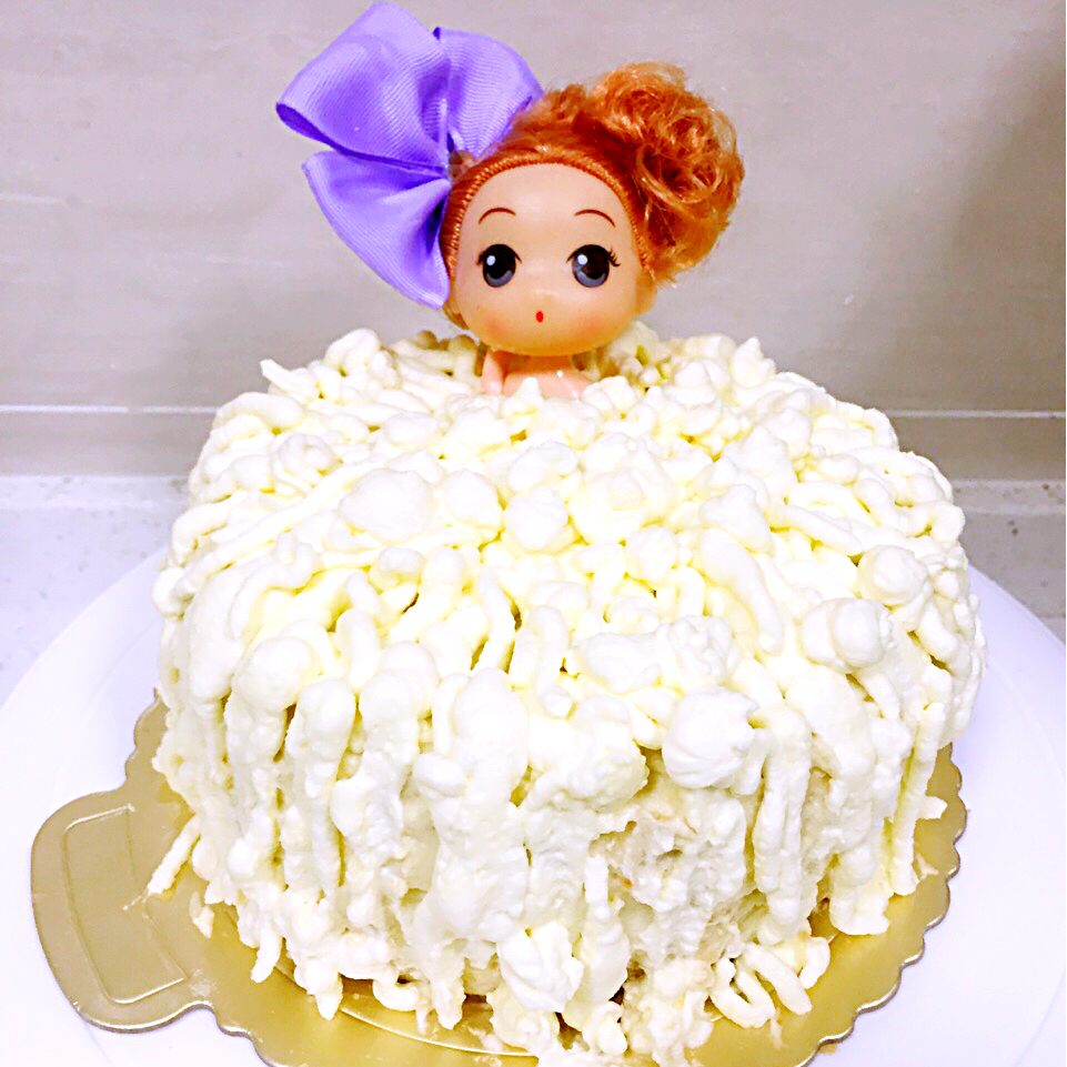 详细步骤制作泡泡浴娃娃蛋糕