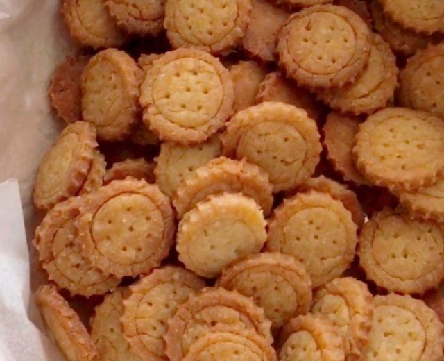 自制网红饼干-日式海盐小饼干（日式小圆饼干）的做法