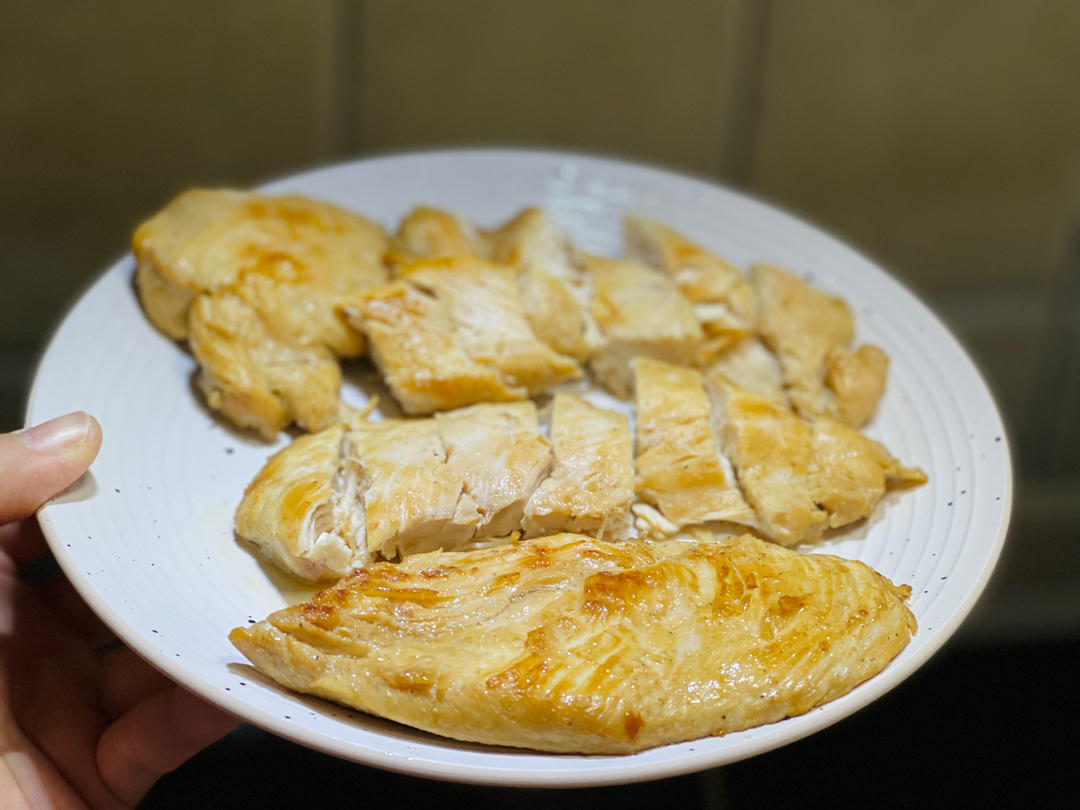 【嫩煎鸡胸肉】