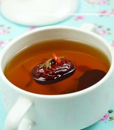 金银花红枣茶的做法