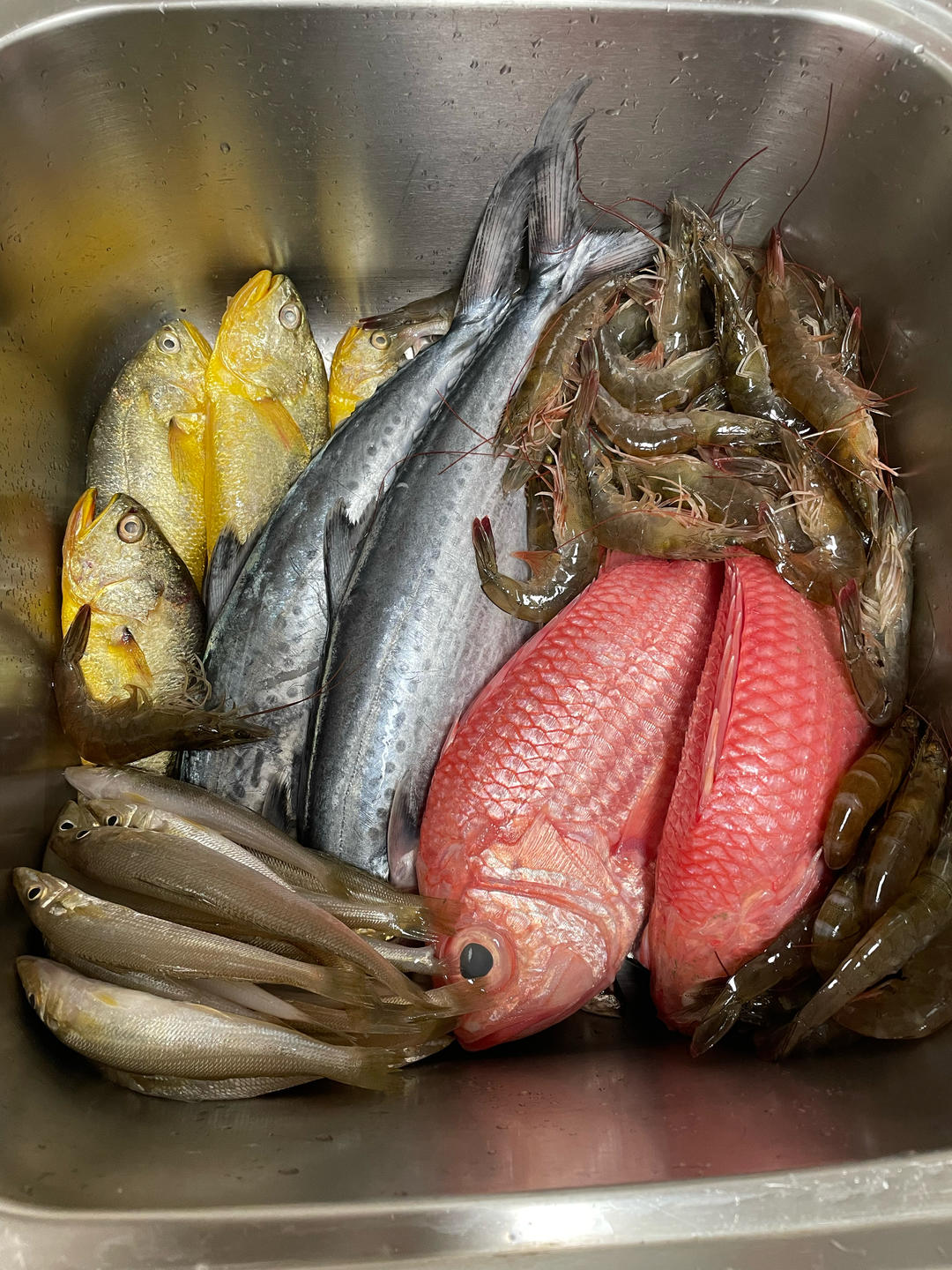 广式海鲜啫啫煲食谱给大家挖来啦，成功率百分百