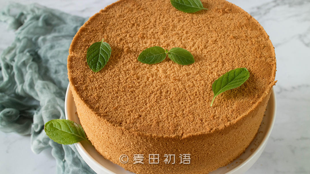 不凹底不塌陷的完美戚风蛋糕