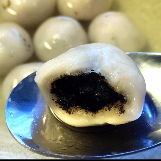 黑芝麻汤圆