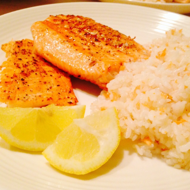 无油香煎三文鱼