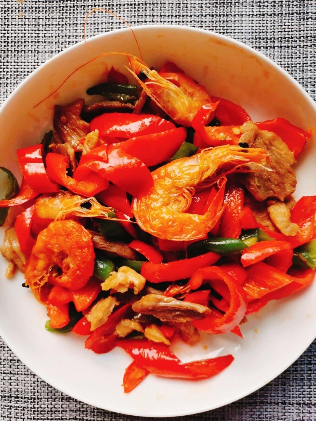 青红椒炒肉