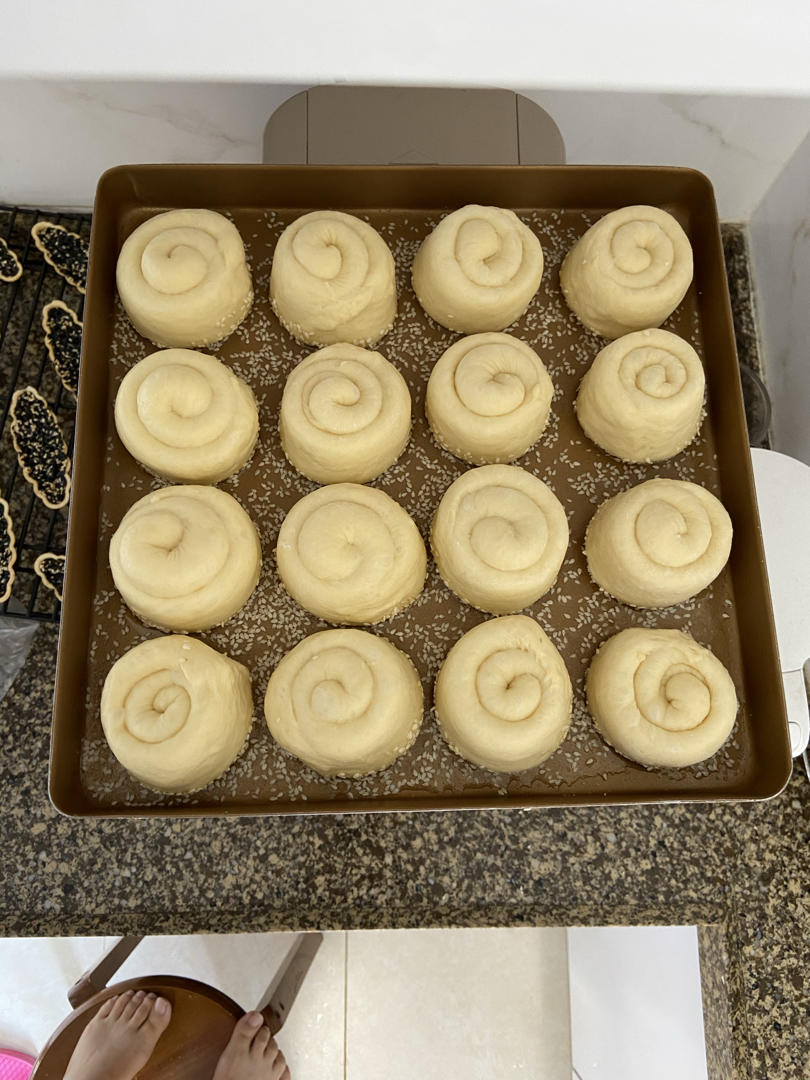 《Tinrry+》几块钱就能做的蜂蜜脆底小面包