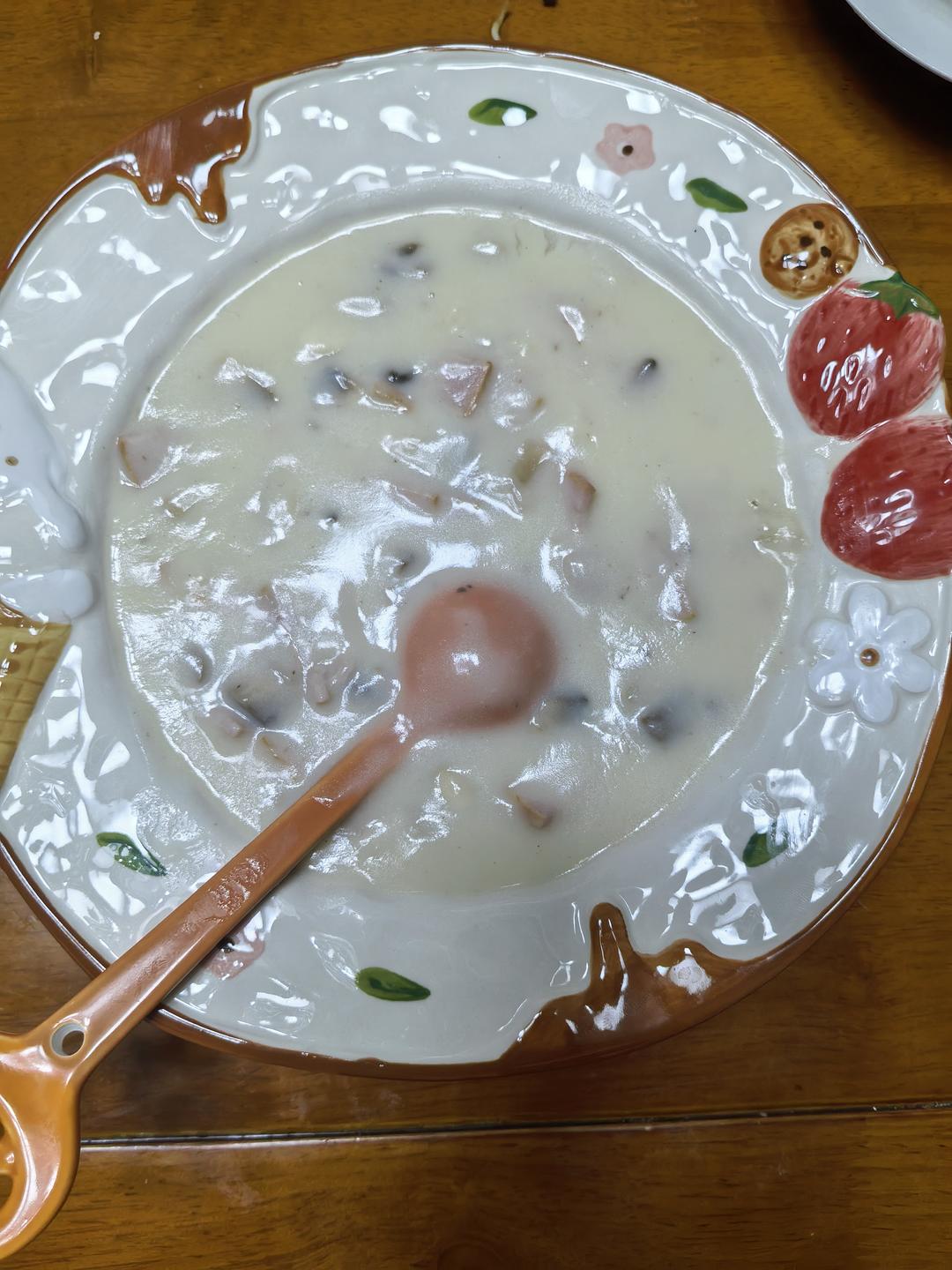 奶油蘑菇浓汤（小朋友超爱）