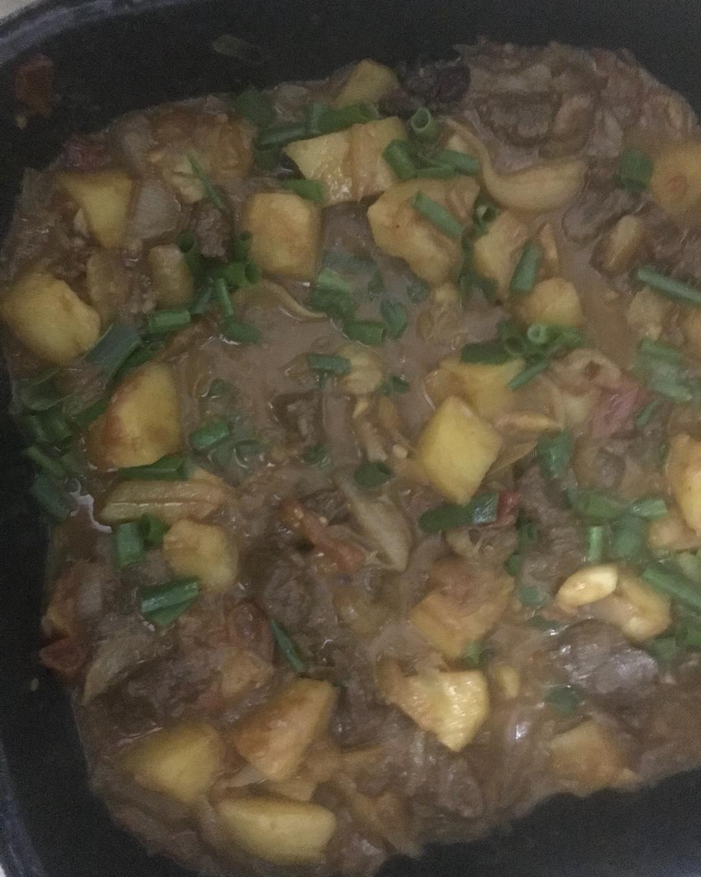 红烧牛肉土豆 （独家秘制）