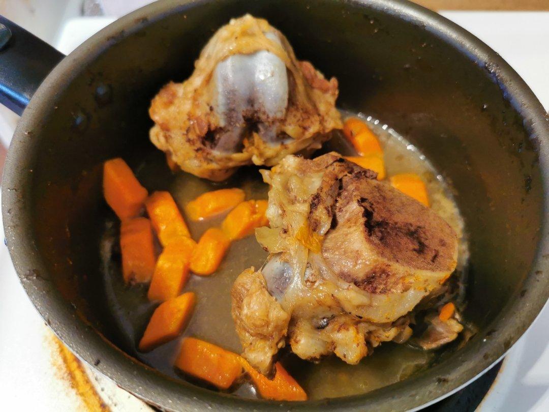 大骨胡萝卜汤