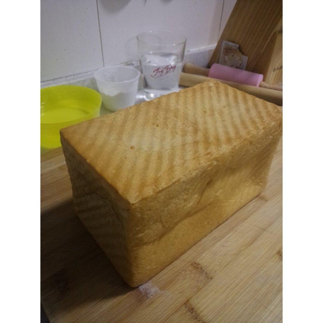 一次发酵❗️手撕吐司面包，柔软拉丝～