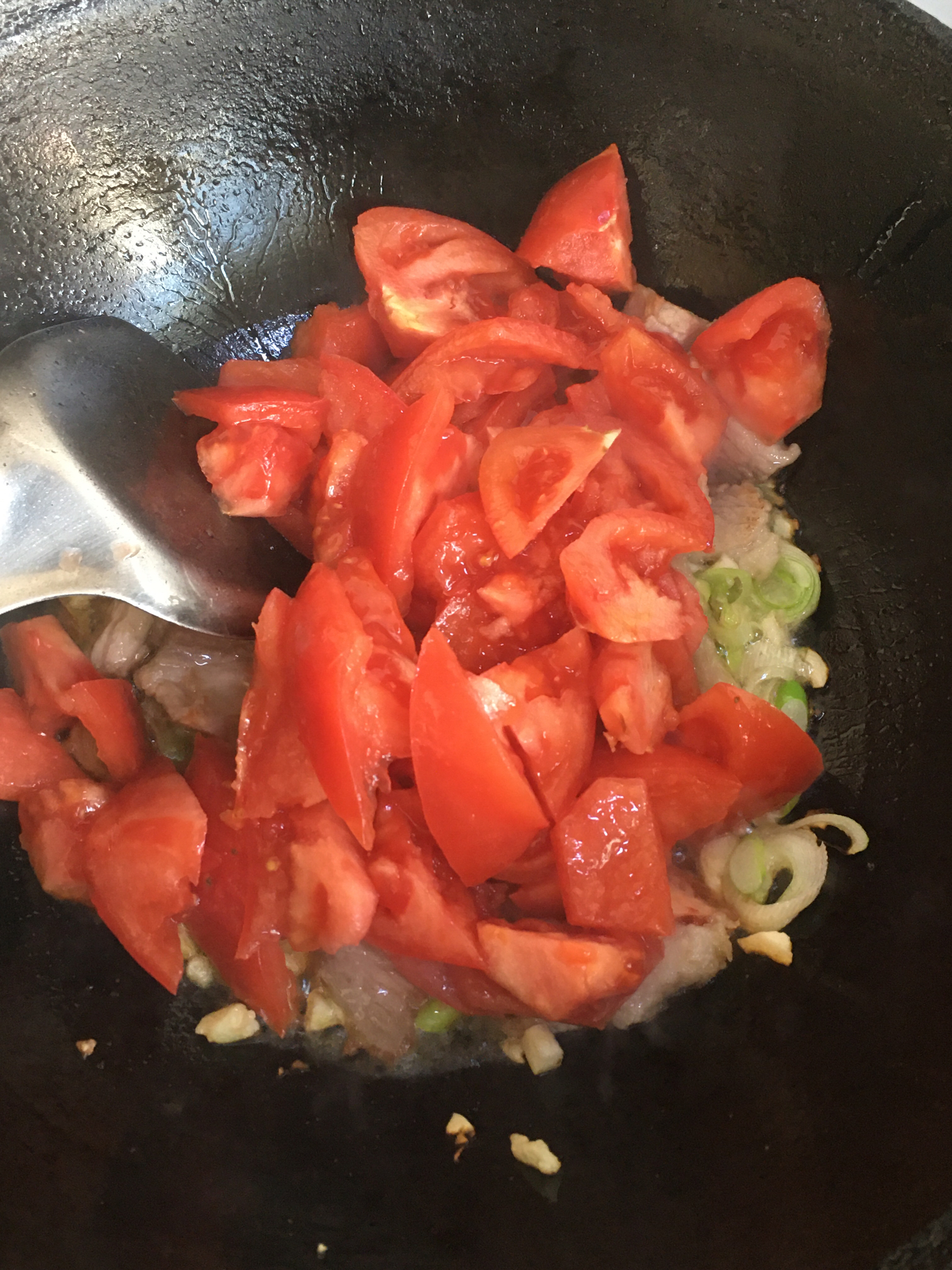 连汤汁都不剩的༄「西红柿🍅炒包菜」༄的做法 步骤6