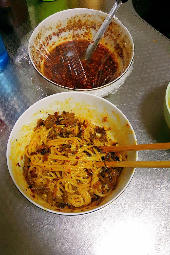 若只如初见君做的堂妈小厨热干面