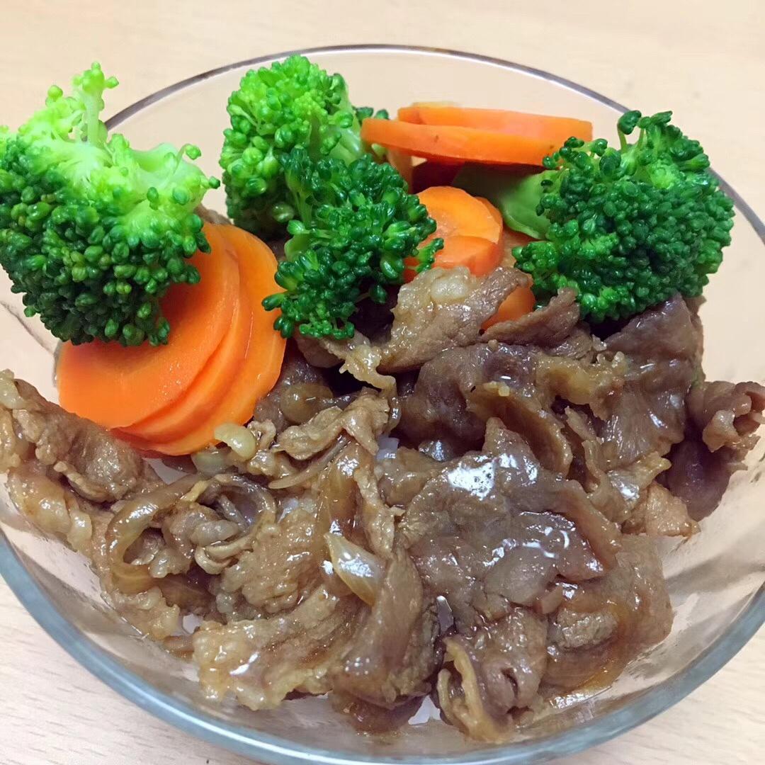 肥牛饭