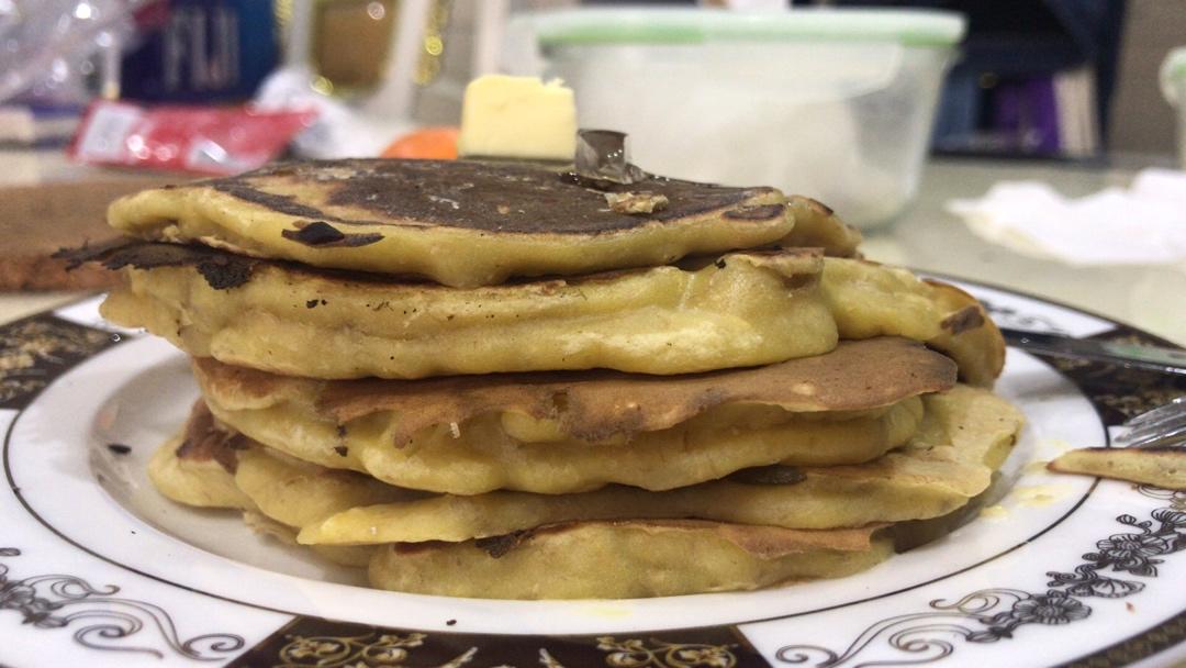 【减脂早餐】无油香蕉松饼（超简单）