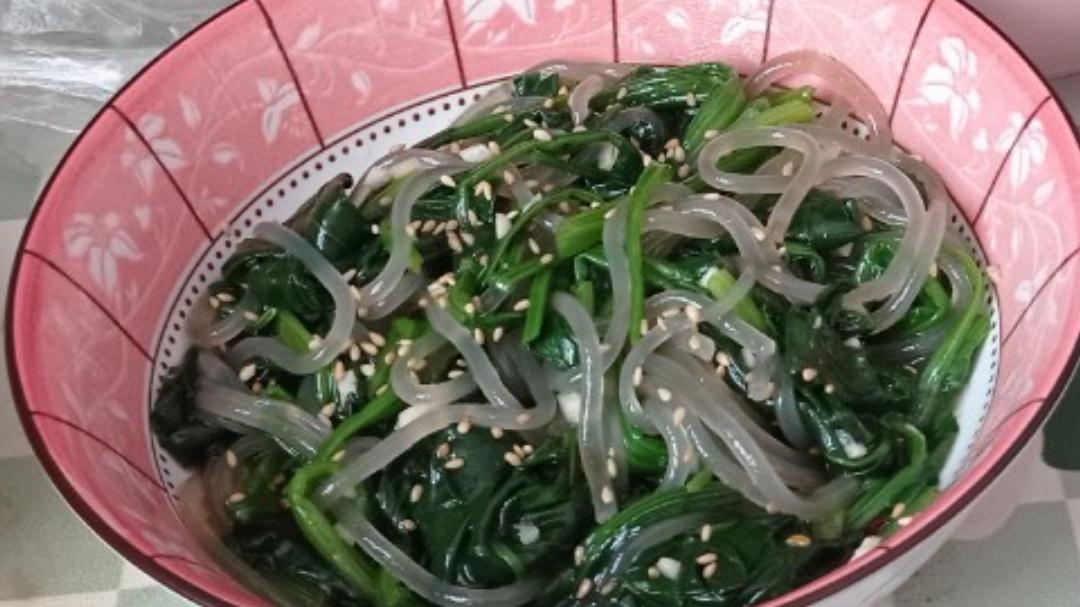 凉拌菠菜(家传秘方)
