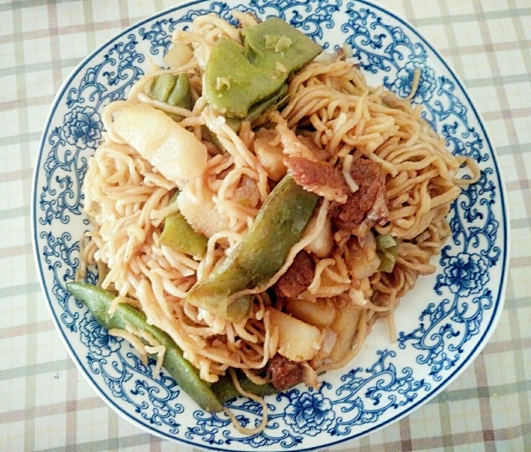 豆角焖面