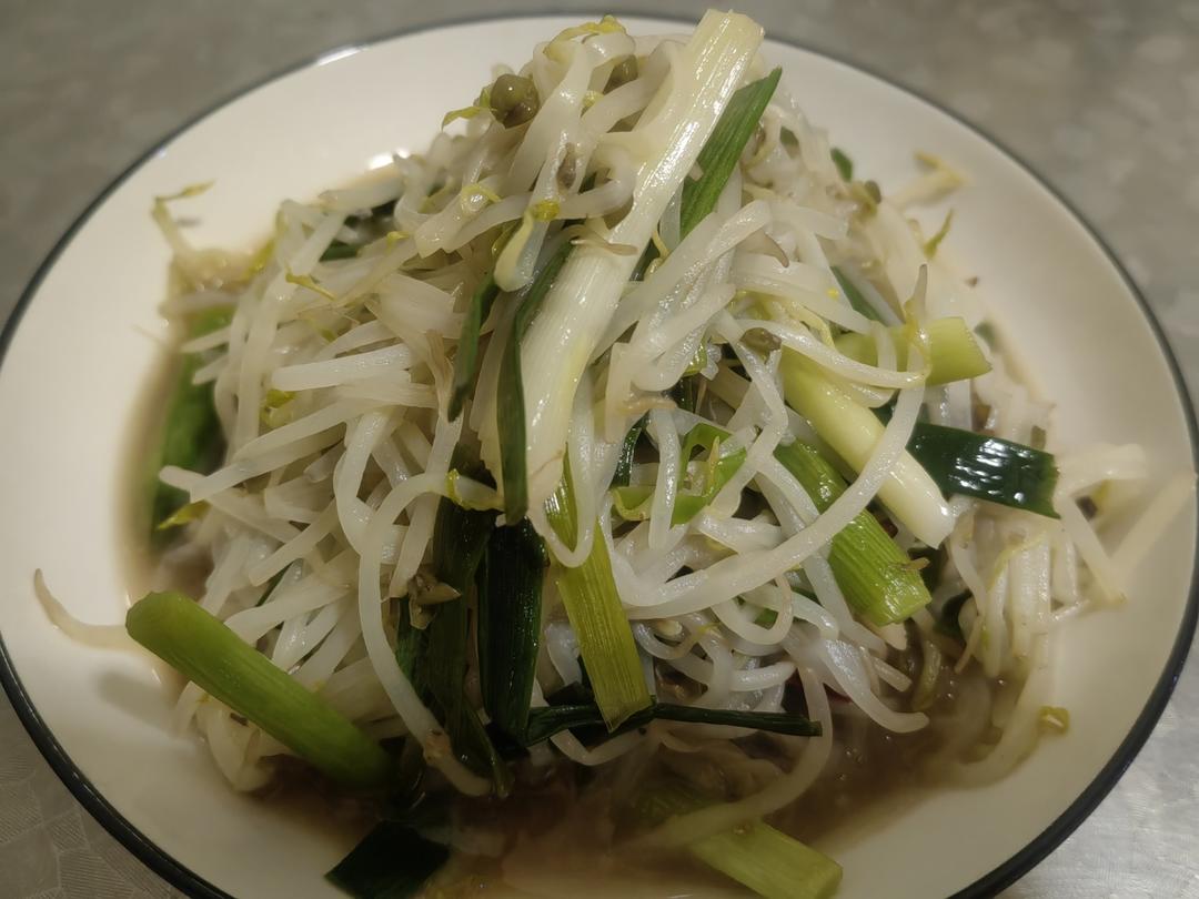 蒜苗炒豆芽