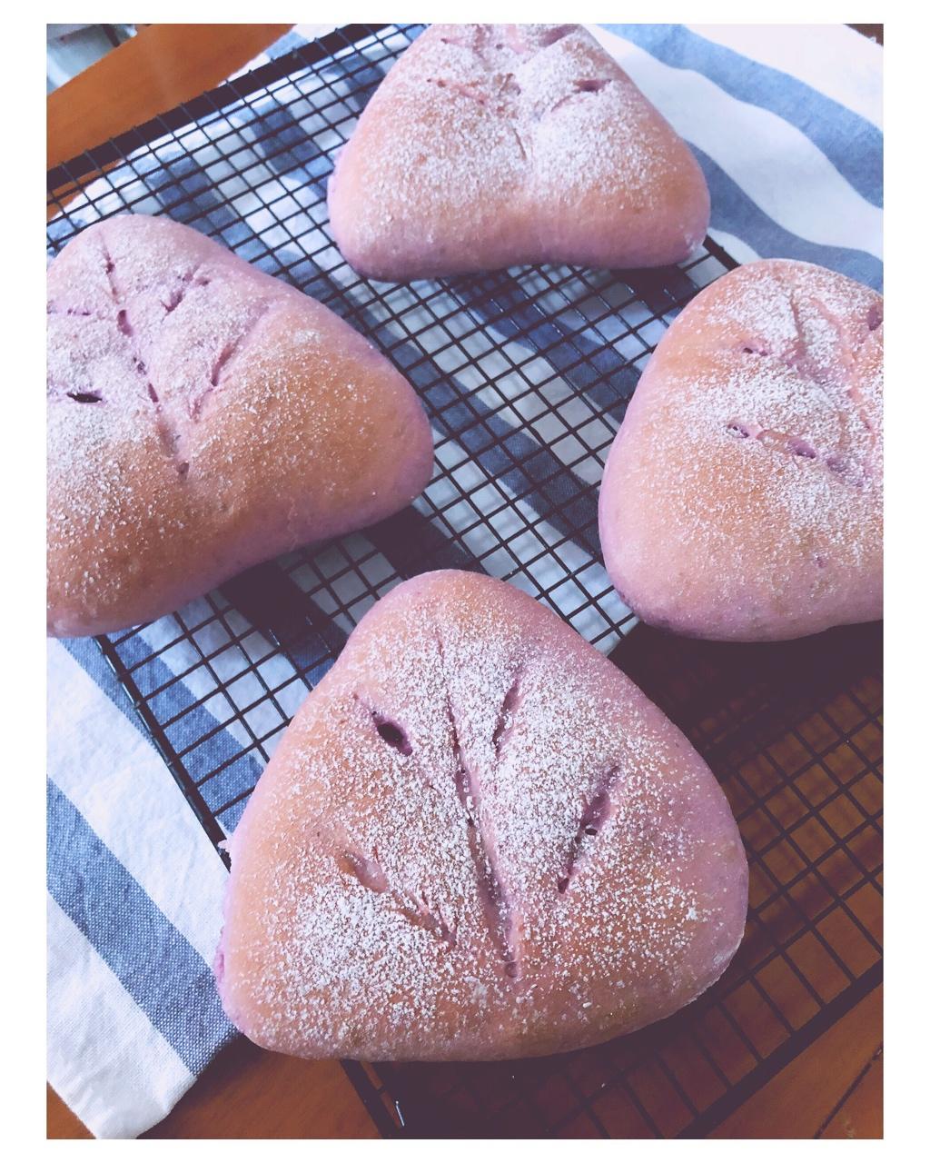 蜂蜜紫薯软欧