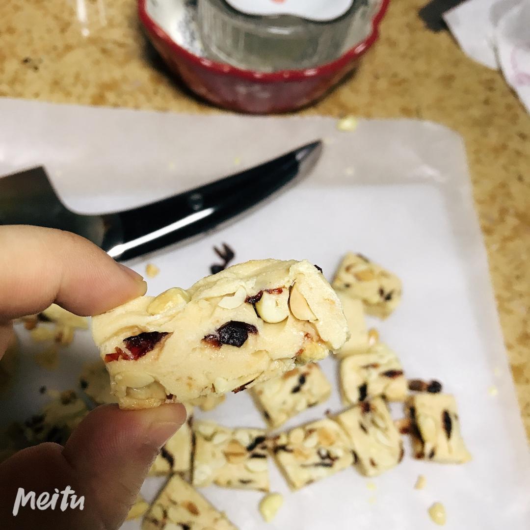 牛轧糖 牛扎糖不甜