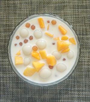 十分钟快手甜品→芒果椰奶小丸子的做法 步骤4