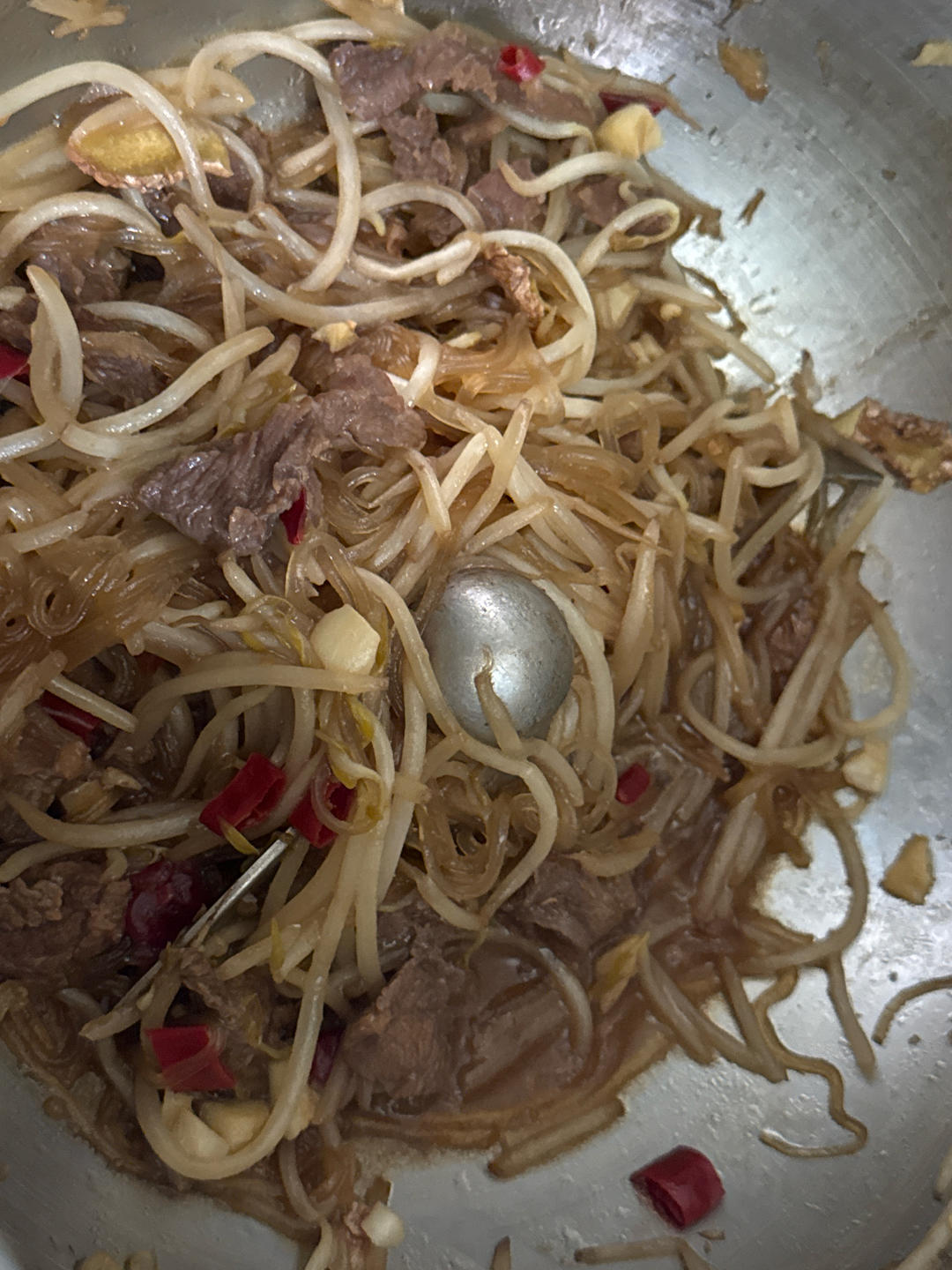 豆芽炒牛肉