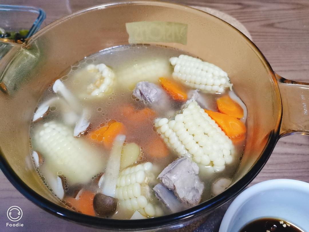 巨好喝的排骨玉米汤！（带蘸料）