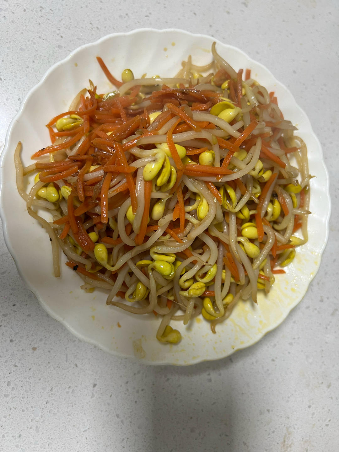 素炒黄豆芽和胡萝卜