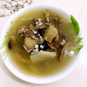 淮山薏米芡实老鸭汤的做法 步骤6