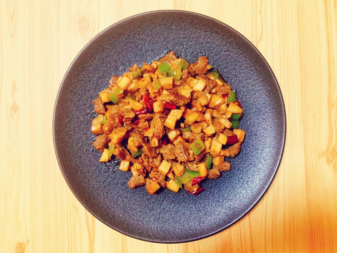 家常菜~杏鲍菇烧牛肉粒
