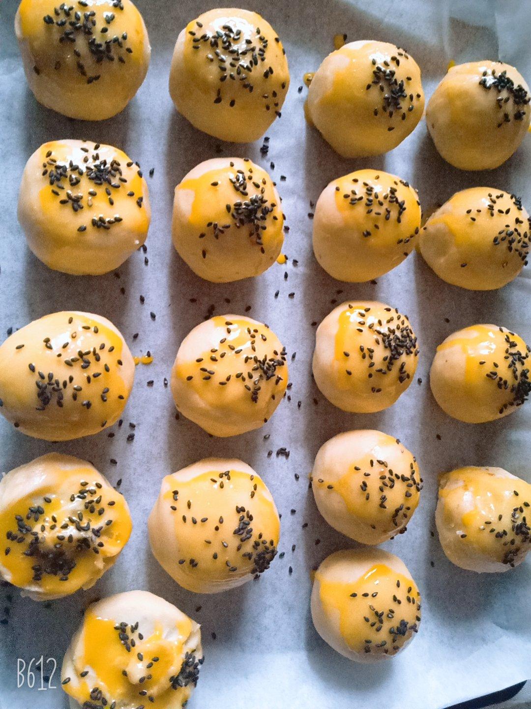 蛋黄酥酥酥（超级奶香黄油版）