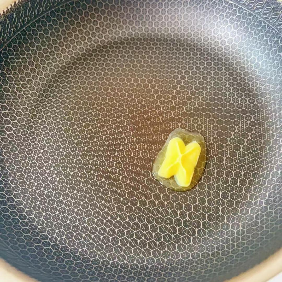 黄油香煎赤松茸的做法 步骤4