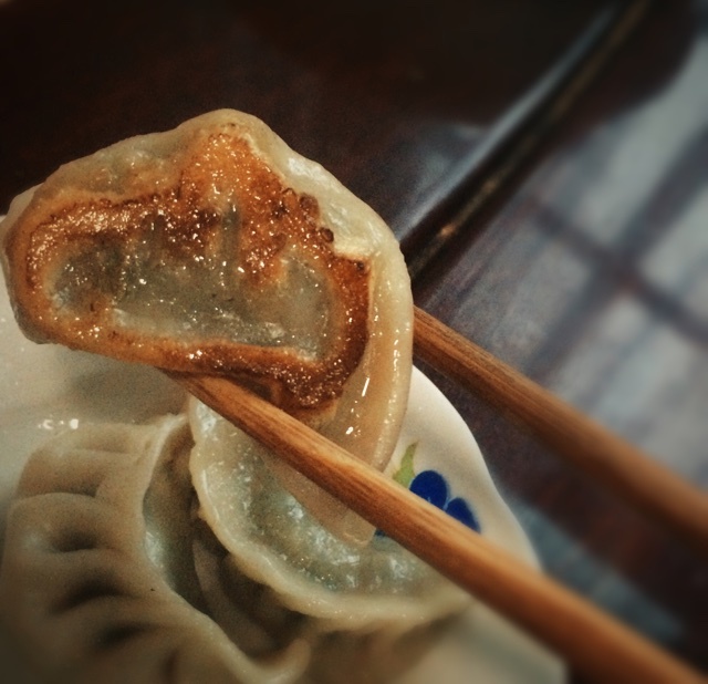 煎饺子