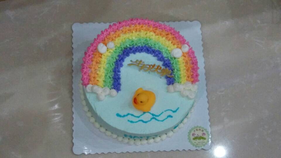 奶油水果装饰蛋糕