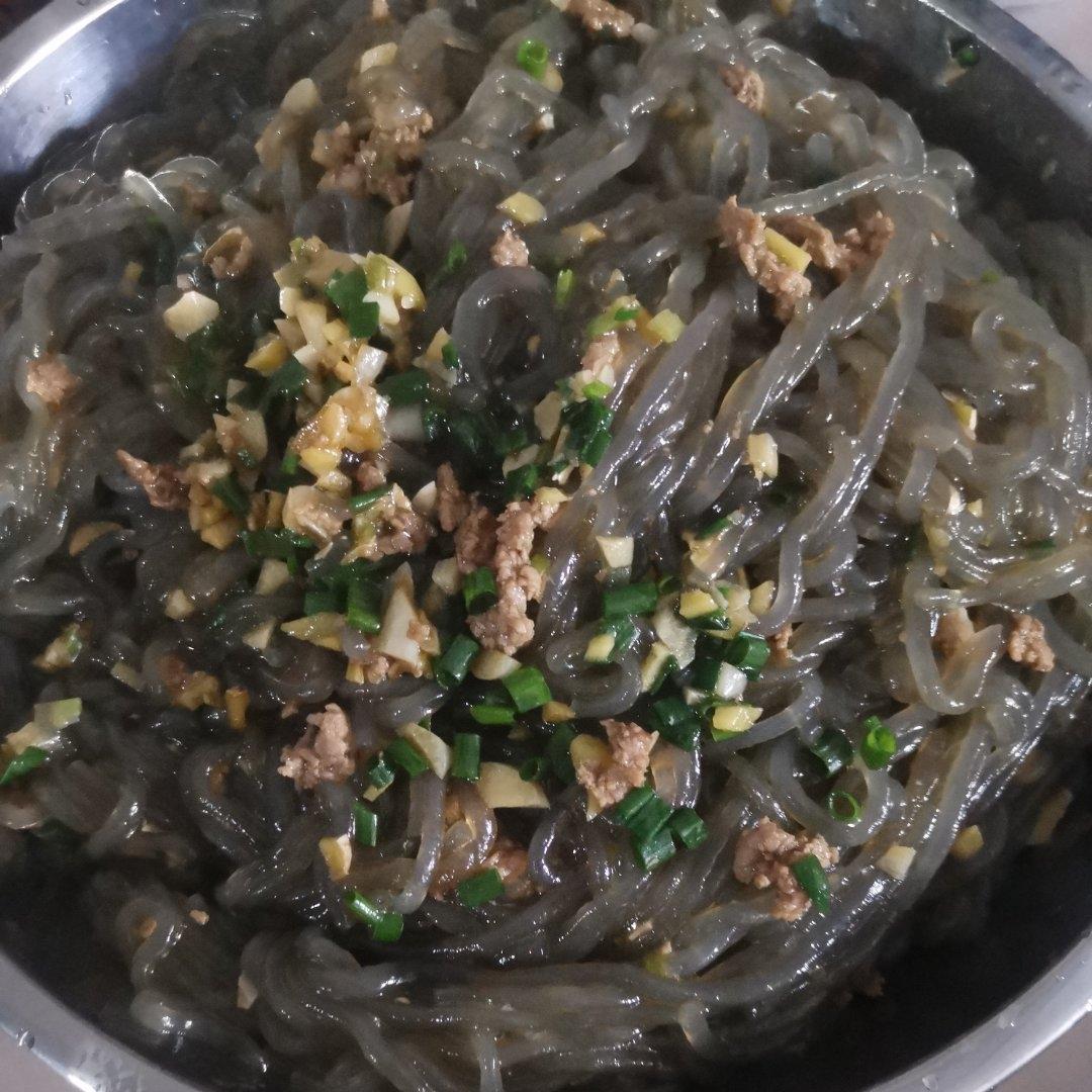 不放豆瓣酱的蚂蚁上树