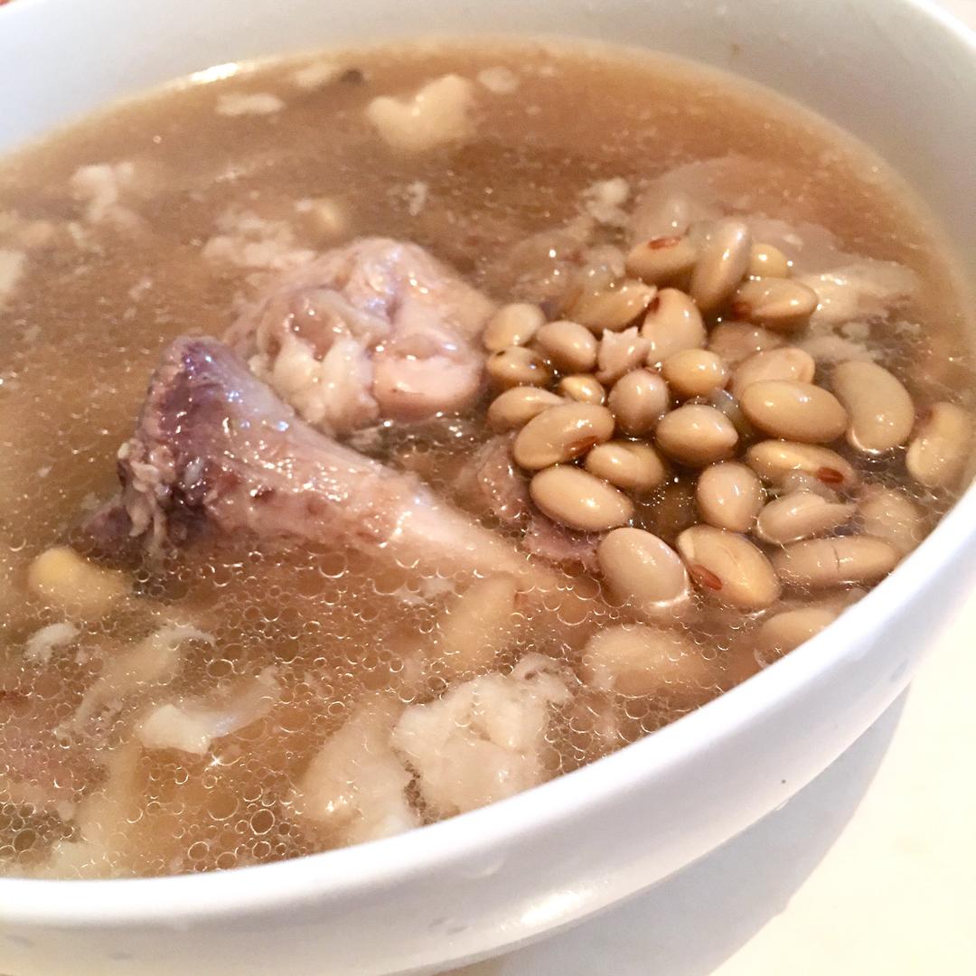 黄豆筒子骨汤的做法