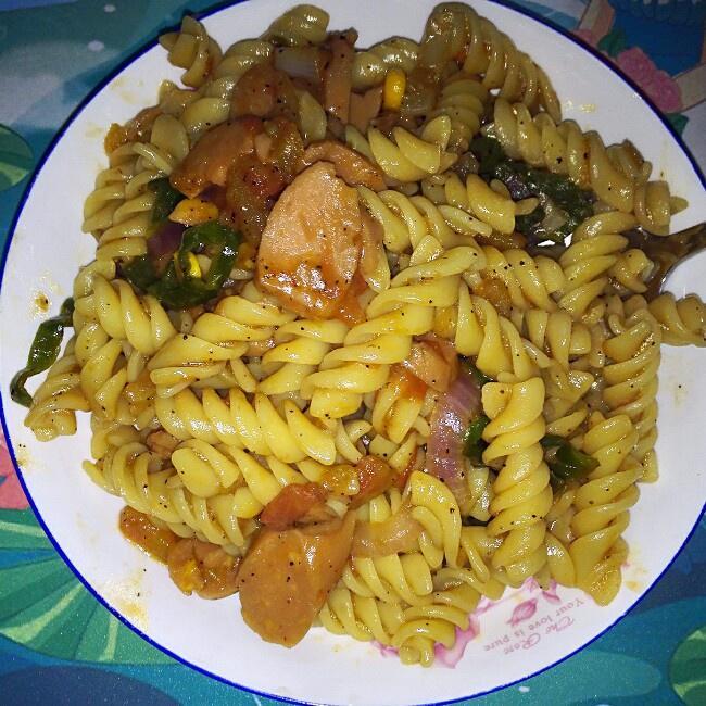 黑胡椒番茄螺丝面的做法