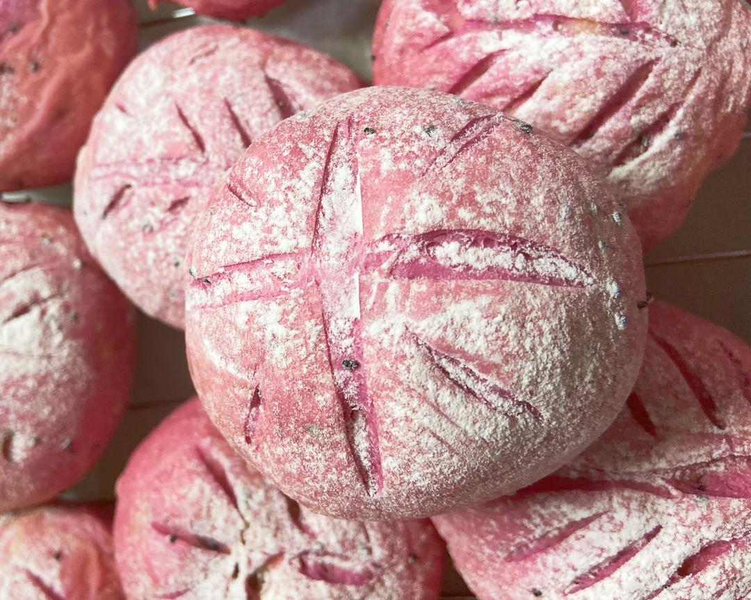 火龙果奶油奶酪软欧的做法