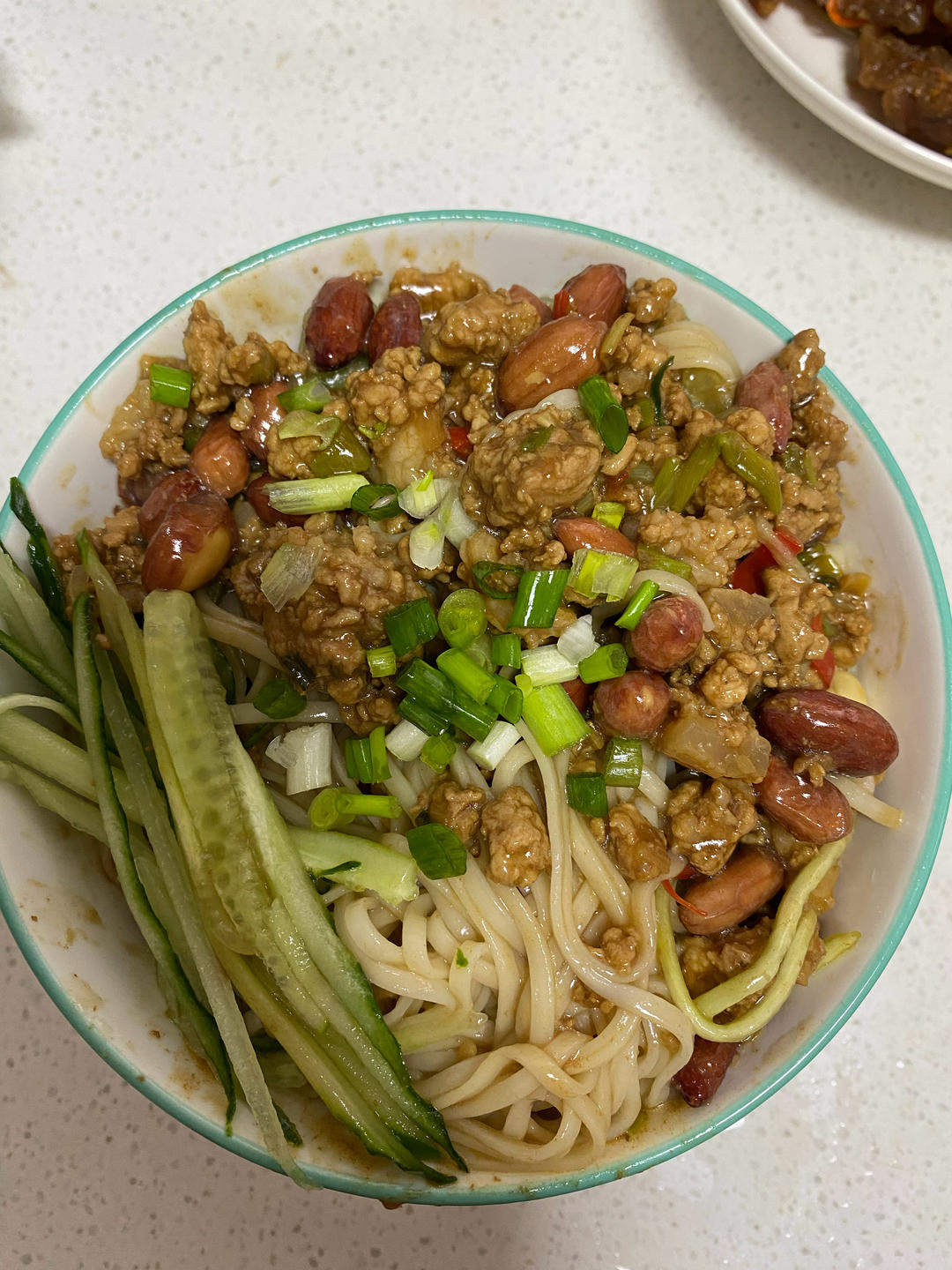 真想让你们尝尝这碗肉酱拌面🍜太香太香了