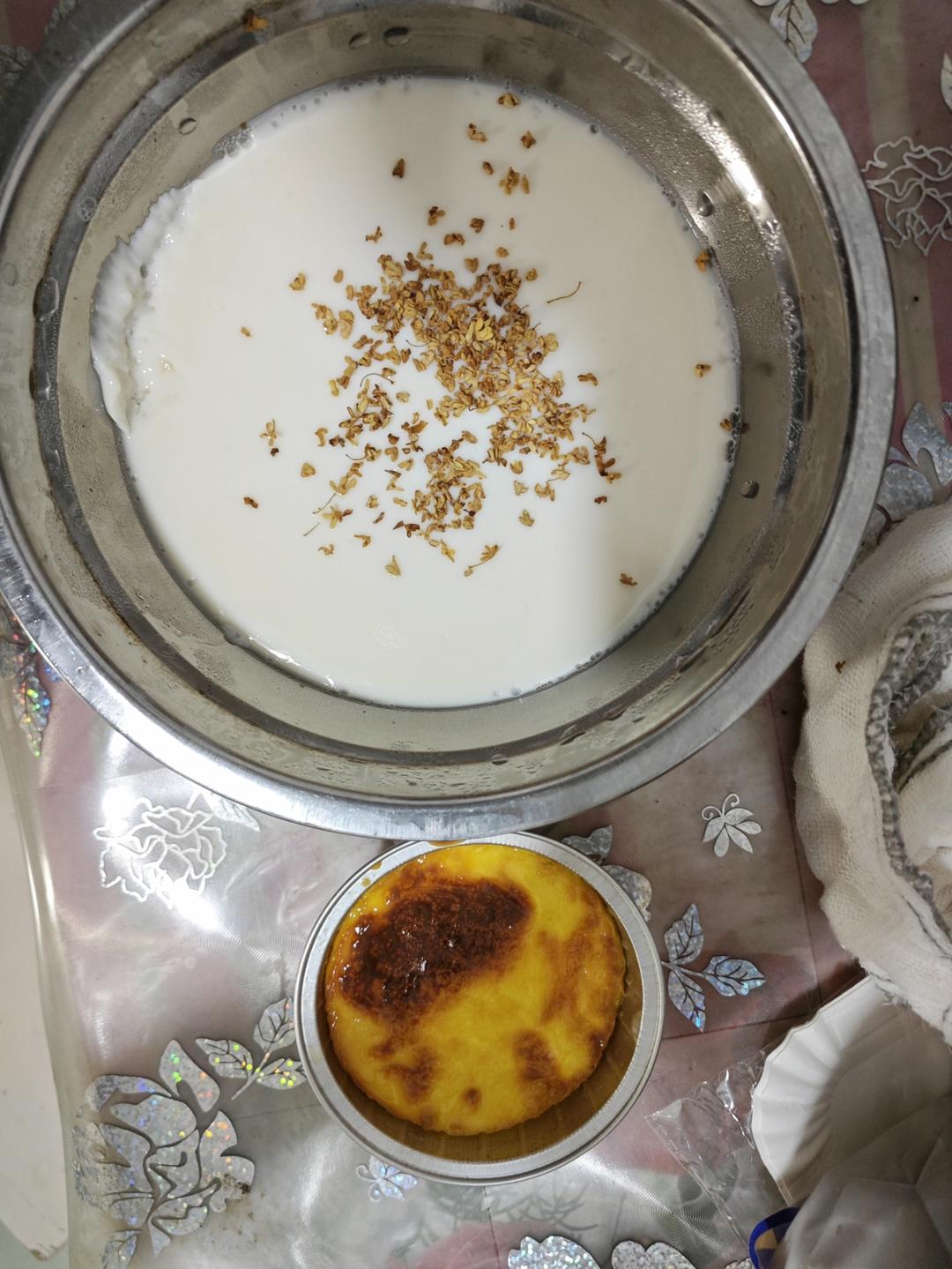 Crèmebrulée。法式烤布雷。焦糖布丁。