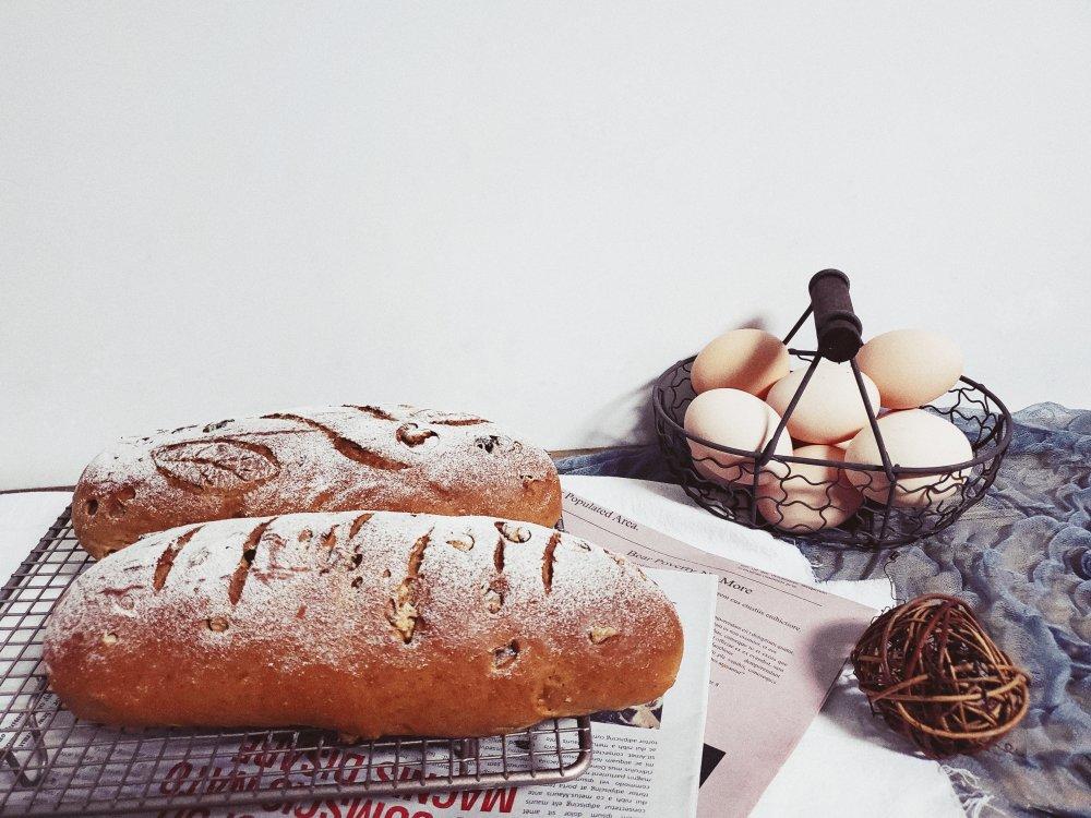 红糖坚果软欧包