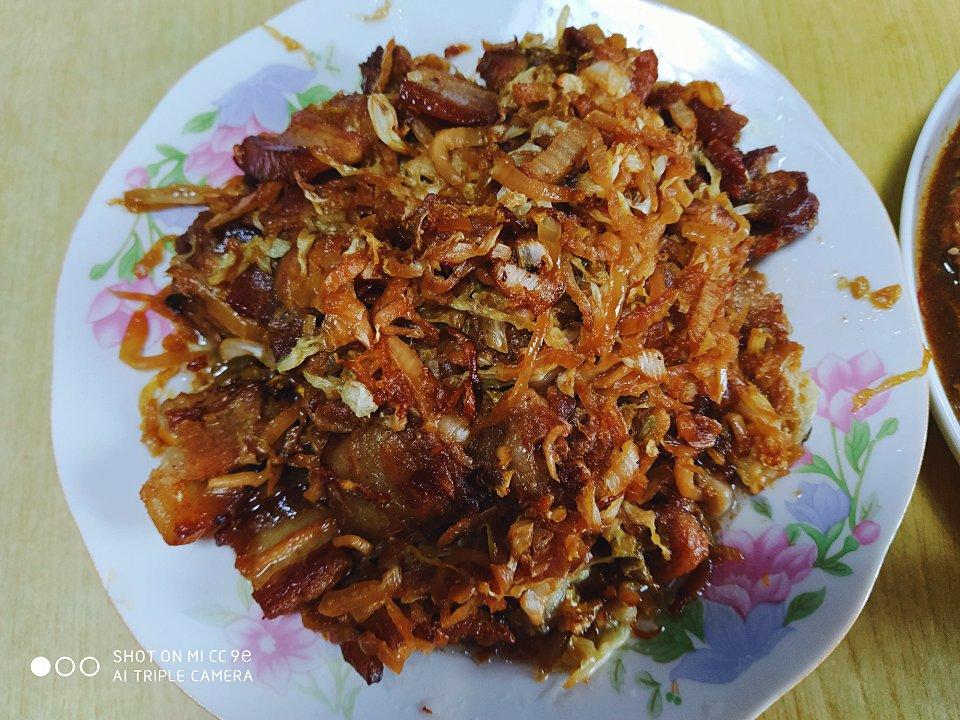 五花肉炒酸菜(东北酸菜)