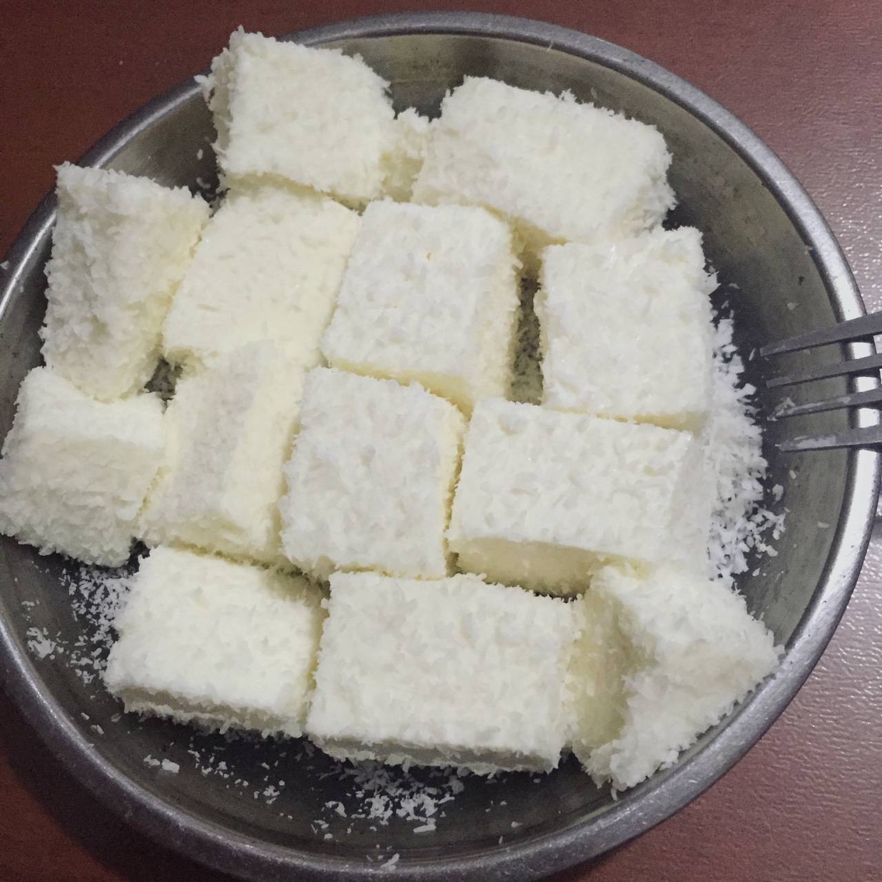 宝菇凉做的雪花椰奶冻