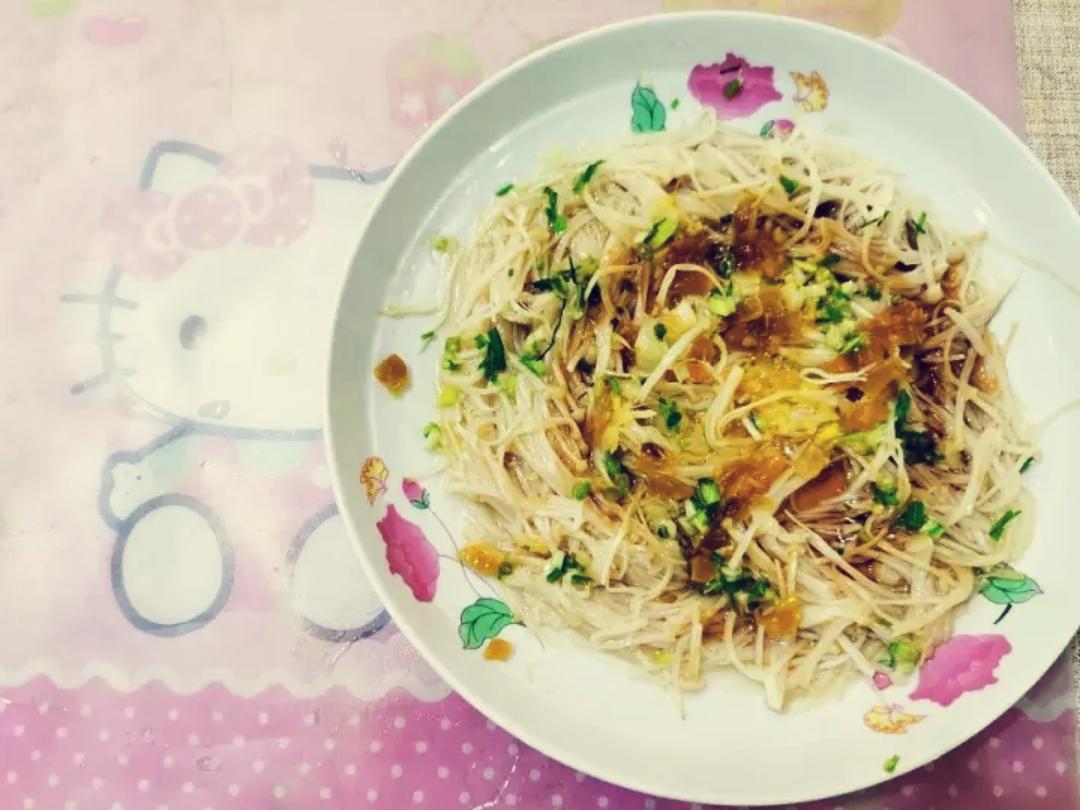 蒜蓉粉丝金针菇（视频菜谱）