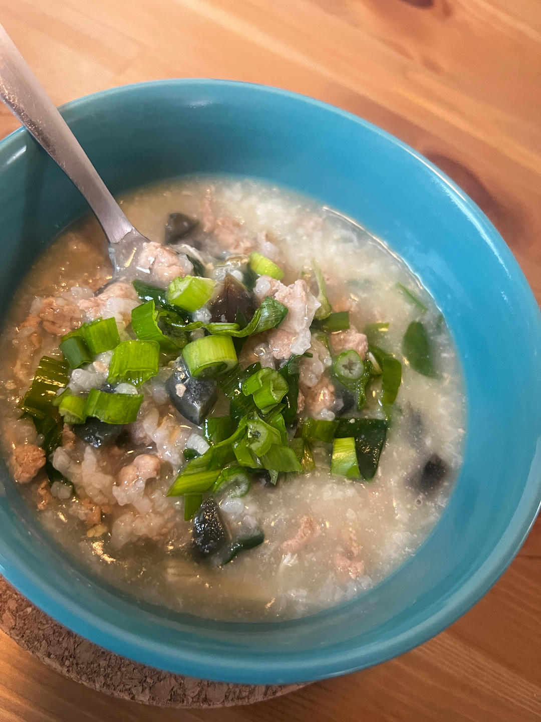 妈妈👩教我做的皮蛋瘦肉粥🥣简单快捷美味😋