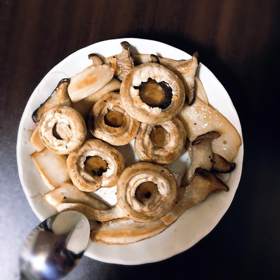 保留最原始鲜味儿的煎口蘑