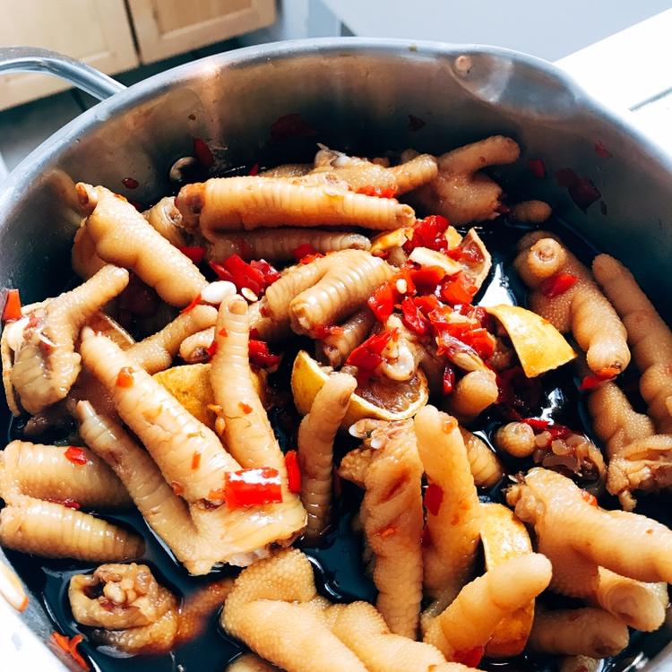网红柠檬酸辣鸡爪