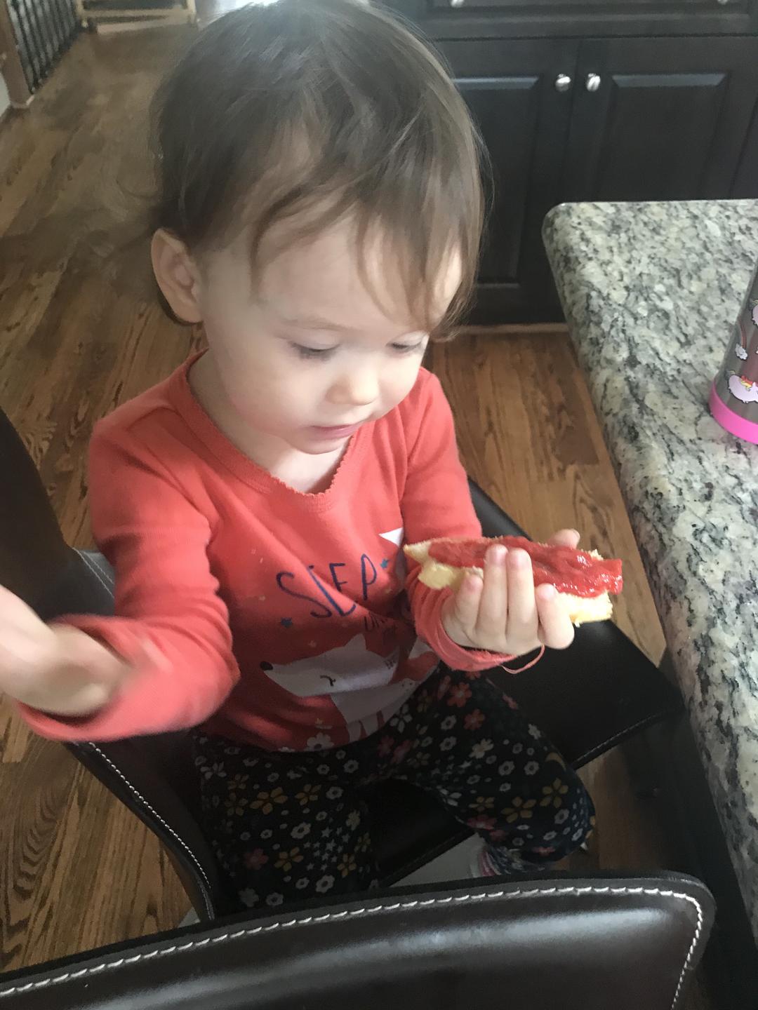 草莓酱戚风蛋糕